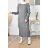 Long woollen dress for veiled woman