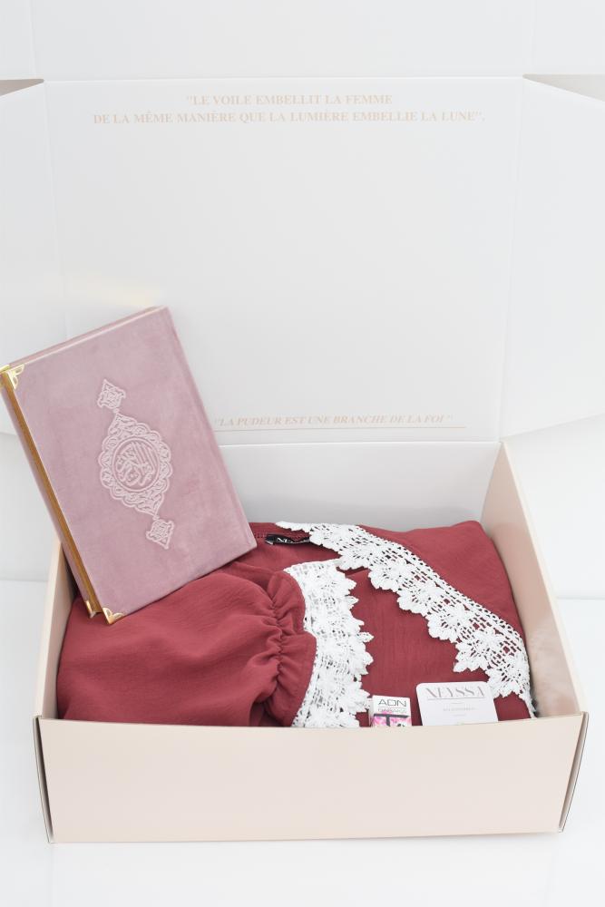 Ramadan Box for women Carmine