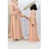 Abaya-Mädchen für Eid 2022