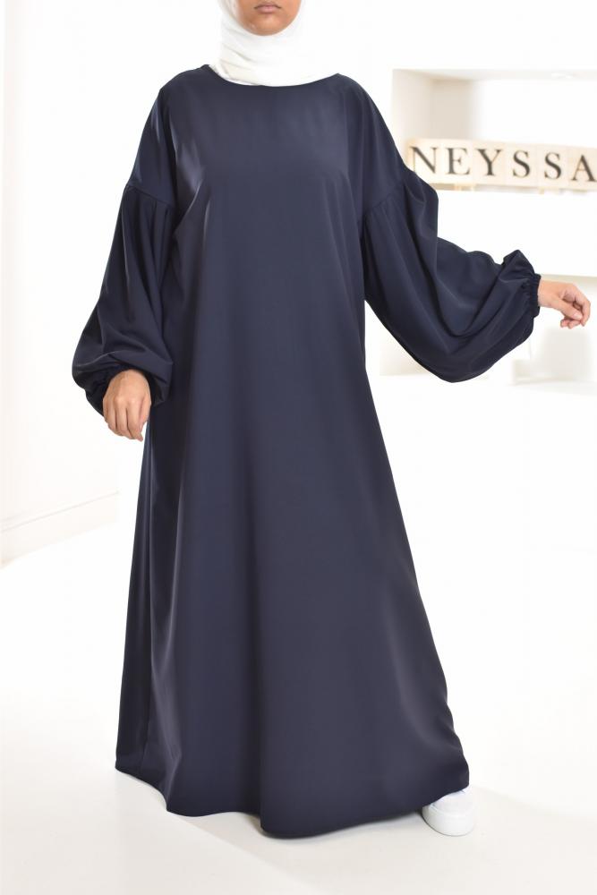 Umm Yasser Flared abaya with puffed sleeves